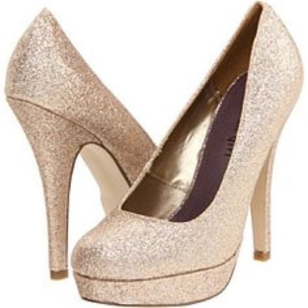 [Steve Madden] Gold Heels
